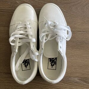 White 5.5w Vans